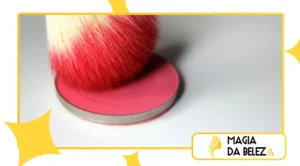 Tendências de blush e iluminador para o verão